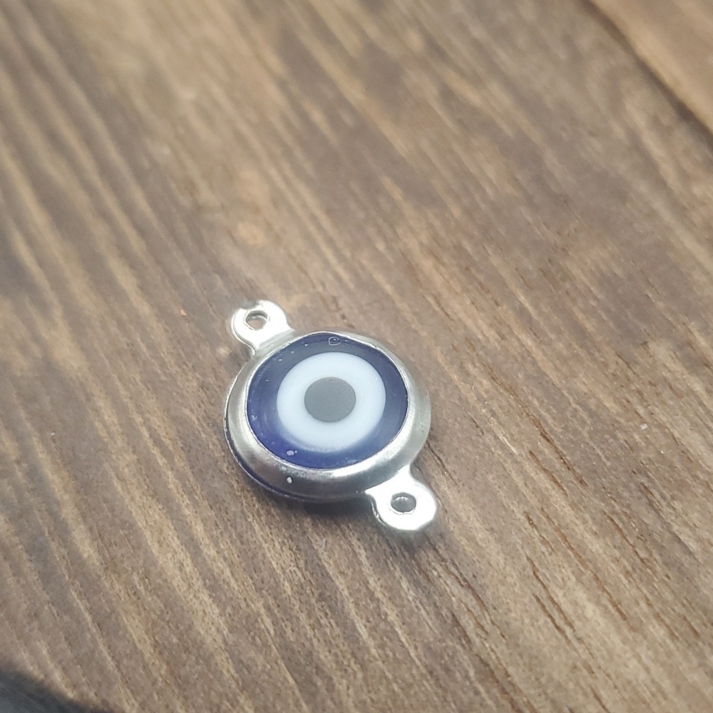Evil eye totem charm‎ pendant